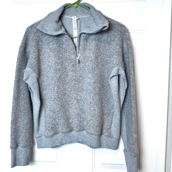 Lululemon Stand Out Sherpa 1/2 Zip Heathered Gray. Size 6 EUC - Picture 1 of 8